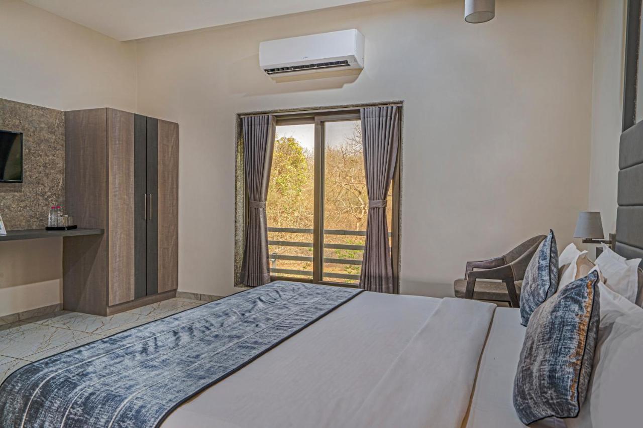 Hotel Sterling Rudra Gir Talala Exterior foto
